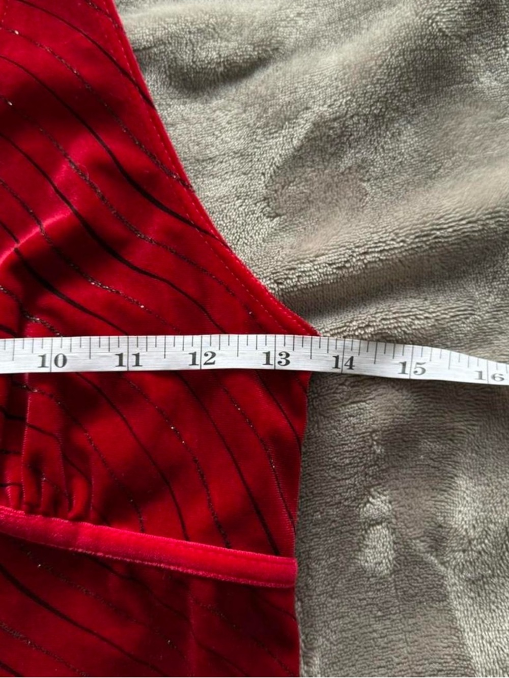 y2k red halter velvet midi dress - Picture 5 of 8